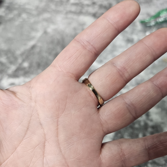 10K Yellow Gold Sapphire and Diamond Band Ring - Picture 12 of 13